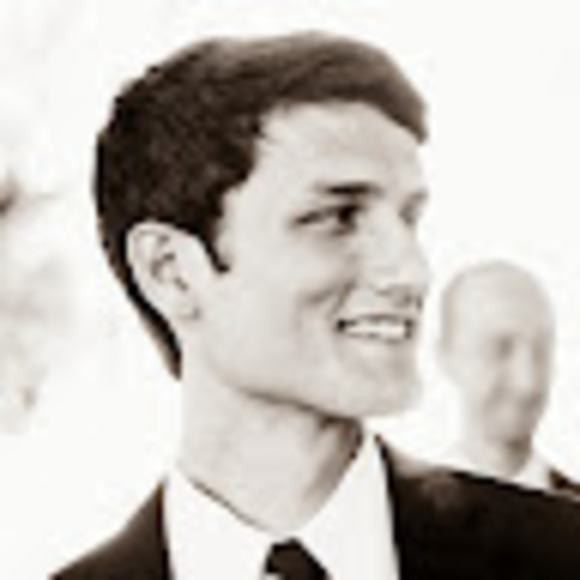 Profile Picture of Stephen Buerger (@the_sneeve) on Poshmark