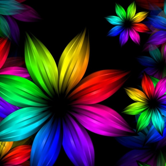 Profile Picture of Laurie Thorpe (@laalaa8432) on Poshmark