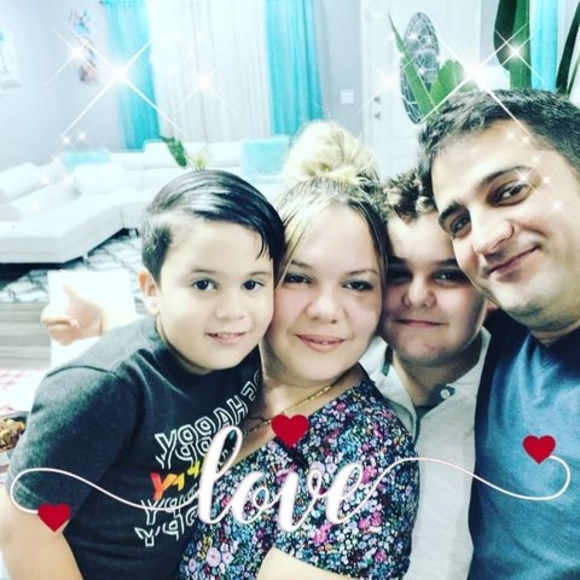 Profile Picture of Yanenrique Almaguer perdomo (@yanenriquea) on Poshmark