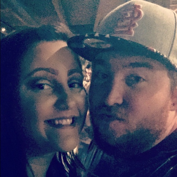 Profile Picture of Matt Halpin (@matth218) on Poshmark