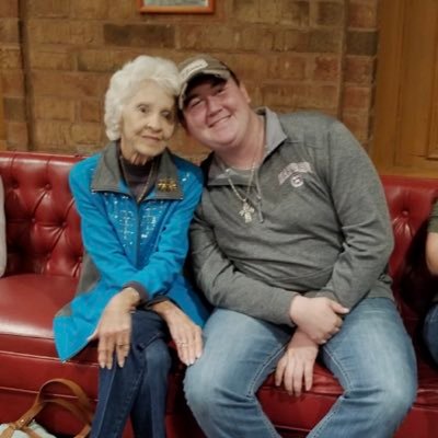 Profile Picture of ŢYŁƏŘ (@TylerRoot99) on Twitter