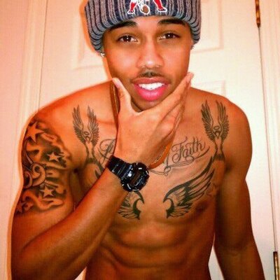 Profile Picture of Devonte Simmons(: (@younggamer01) on Twitter