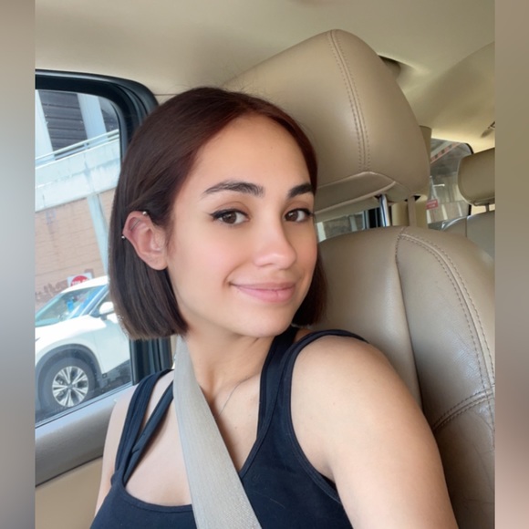Profile Picture of Marieli Rivera (@mariv008) on Poshmark