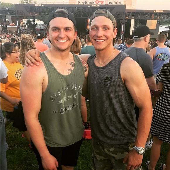 Profile Picture of Jacob Sewalk (@the_seabag) on Poshmark