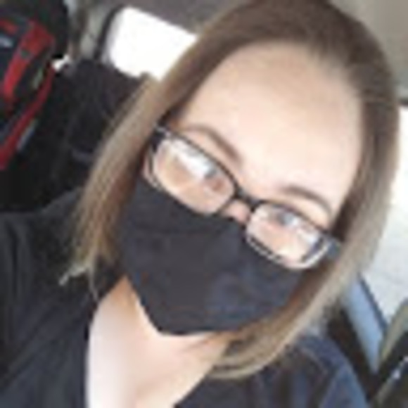 Profile Picture of Megan Vanderpool (@meganvanderp437) on Poshmark