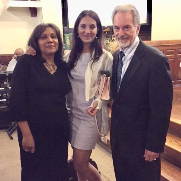 Profile Picture of Christa Cersosimo (@happydaze420) on Poshmark