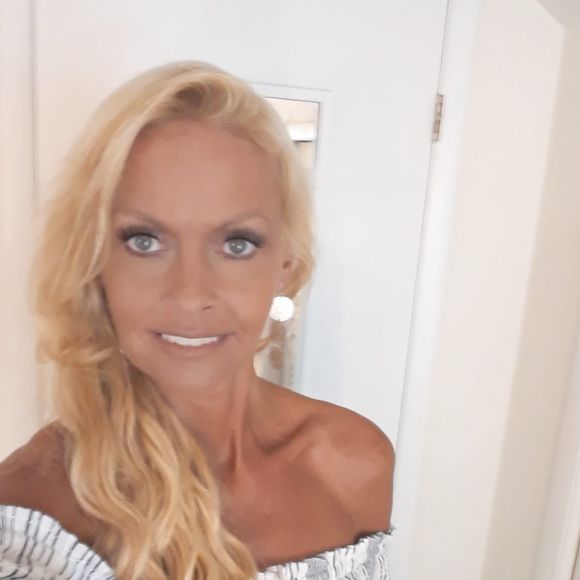 Profile Picture of Jenifer Matthews (@jenifermatthews) on Poshmark