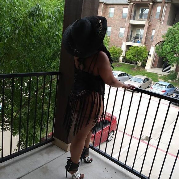 Profile Picture of Tisha Campbell (@tishacampbel894) on Poshmark