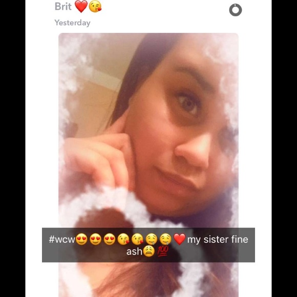 Profile Picture of Brittni Claydon (@loreen0708) on Poshmark