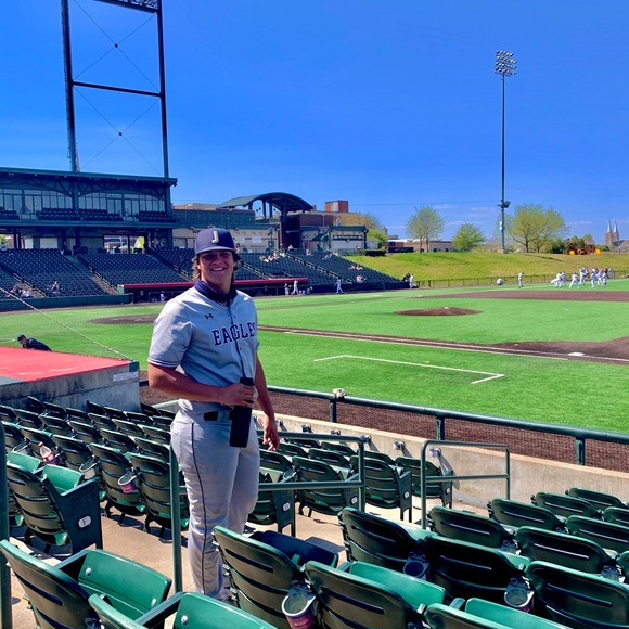 Profile Picture of Austin Moe (@austinmoe10) on Poshmark