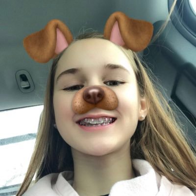 Profile Picture of Lilly ✌🏻 (@TigerLilyKisses) on Twitter