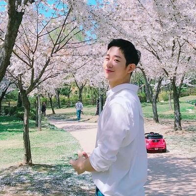 Profile Picture of Jung Hae In Pics! (@holyhaeinspic) on Twitter