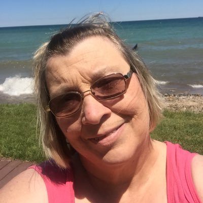 Profile Picture of Melanie Collier Dowell (@CollierDowell) on Twitter