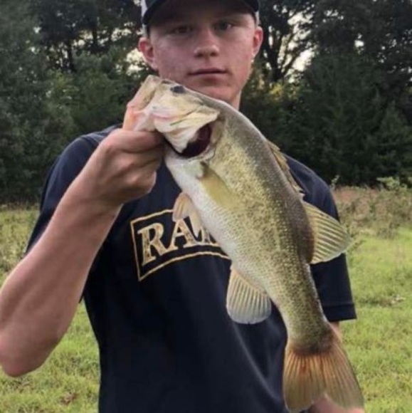 Profile Picture of Alex Boyles (@alexboyles984) on Poshmark