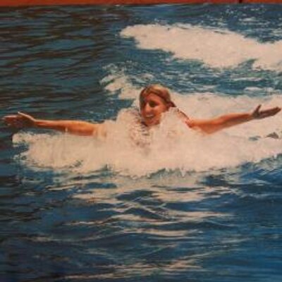 Profile Picture of Nadine (@DolphinMagic624) on Twitter