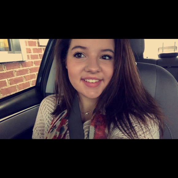 Profile Picture of Alex Mcceney (@alex76015m) on Poshmark