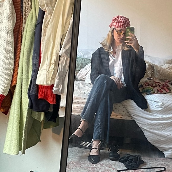 Profile Picture of Maddie Scharbert (@scharbz) on Poshmark