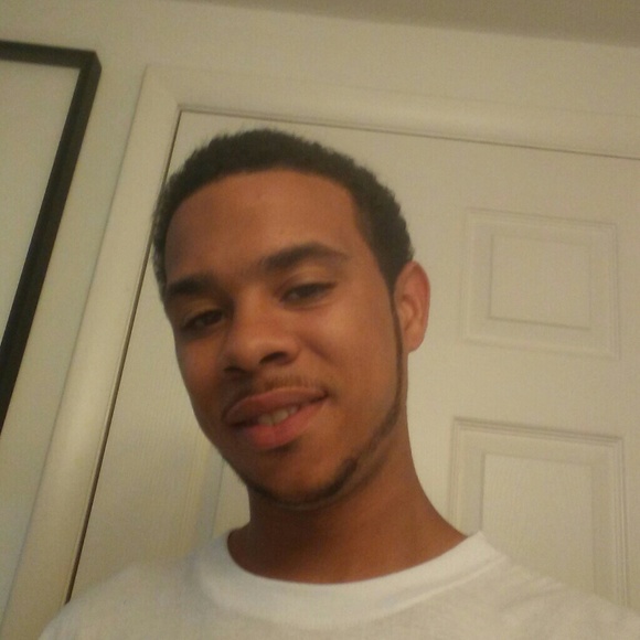 Profile Picture of William Gibbs (@illwill3131) on Poshmark