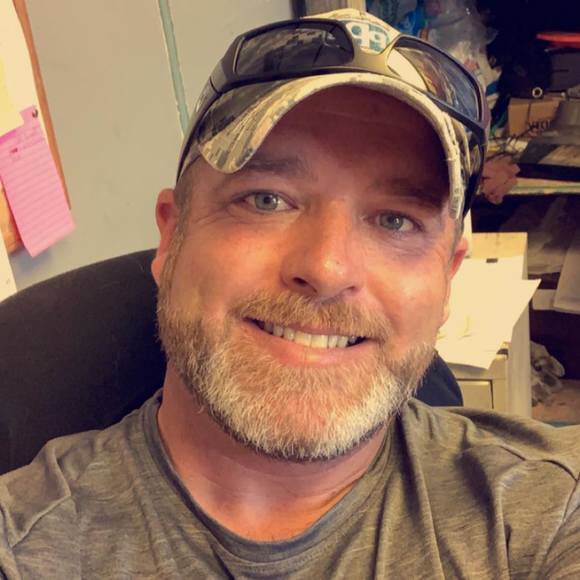 Profile Picture of Dustin Hulsey (@dustin_hulsey32) on Poshmark