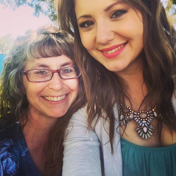 Profile Picture of Kristianna Fain (@kristianna12) on Poshmark