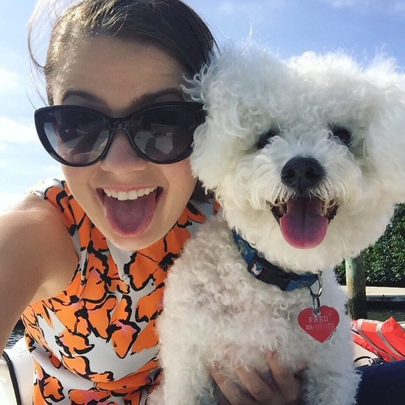 Profile Picture of Catherine Bradley (@cathelu) on Poshmark