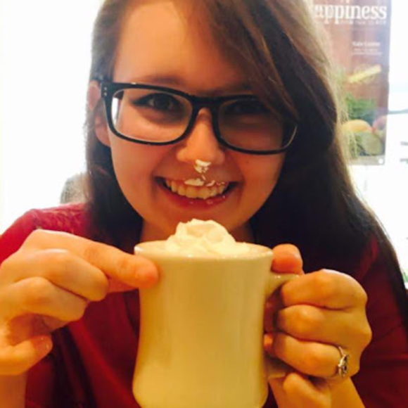 Alexandra Wrenn - Poshmark Profile Picture of Alexandra Wrenn (@alexandrawre931) on Poshmark