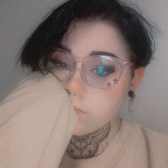 Profile Picture of Autumn Stephens (@zhavia_autumn) on Poshmark