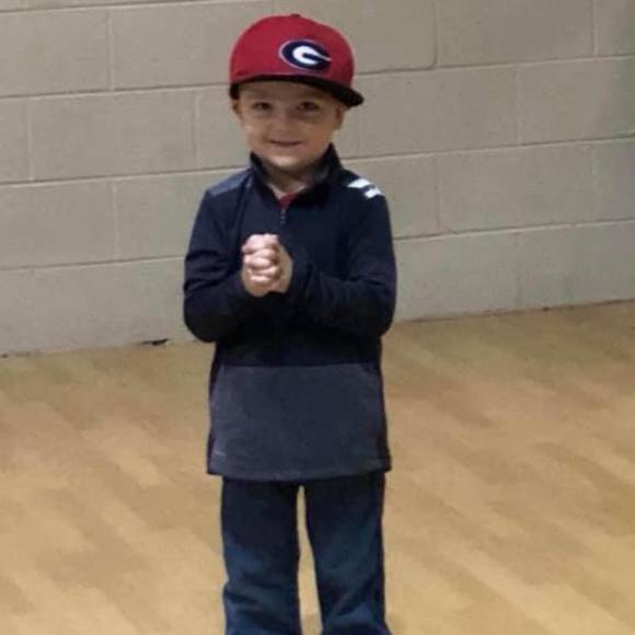 Profile Picture of Stephanie Thomas (@stephbailey66) on Poshmark