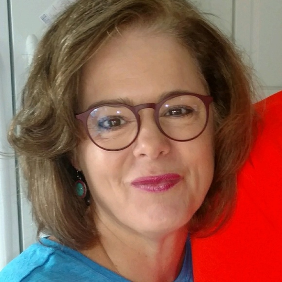 Cheryl Belk - Poshmark Profile Picture of Cheryl Belk (@cwb228) on Poshmark