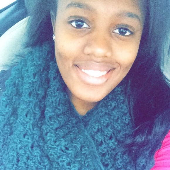 Profile Picture of Phylis Mukundi (@pmukundi) on Poshmark