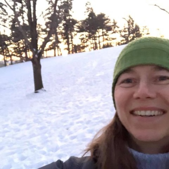 Profile Picture of Shannon Bierbaum (@shannonbierbaum) on Poshmark