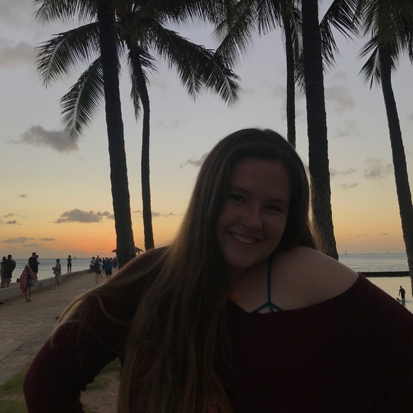 Profile Picture of Kendall Wheeler (@kenwheel_) on Poshmark