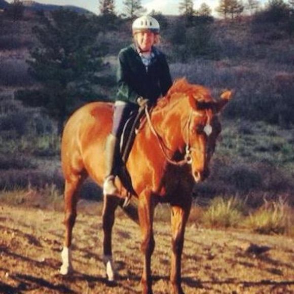 Profile Picture of Karen Niven (@dkmac2) on Poshmark