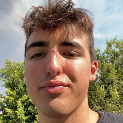 Profile Picture of Josh Rinker (@kingoftriscuits) on Twitter
