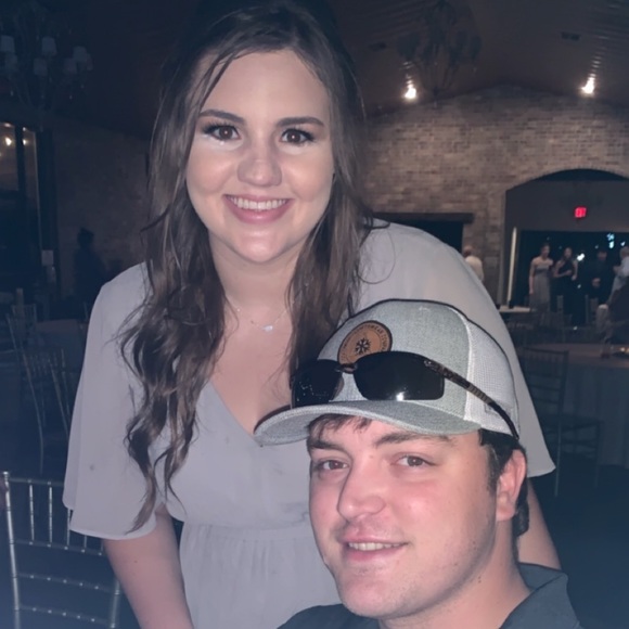 Profile Picture of Claire Peterson (@cpeter102213) on Poshmark