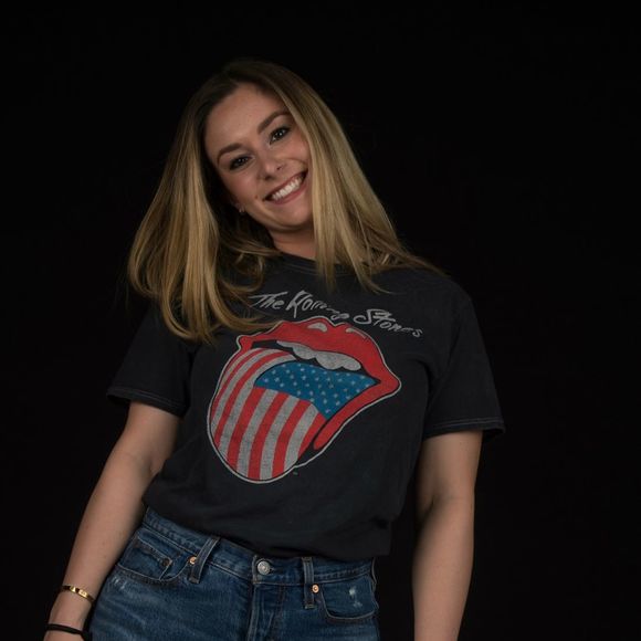 Profile Picture of Samantha Scuderi (@snscuder) on Poshmark