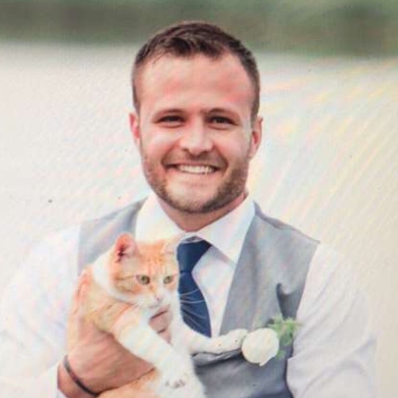 Profile Picture of Jesse Rainone (@jesserain20) on Poshmark