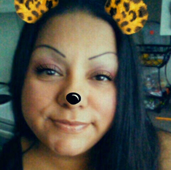 Profile Picture of Pauline Williams (@bigp81) on Poshmark