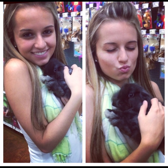 Haley Mariani - Poshmark Profile Picture of Haley Mariani (@haleymariani) on Poshmark