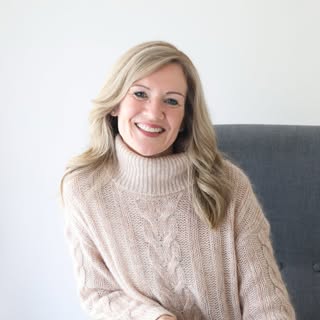 Profile Picture of Jennifer Nurick 🌻 (@psychotherapy.central) on Instagram