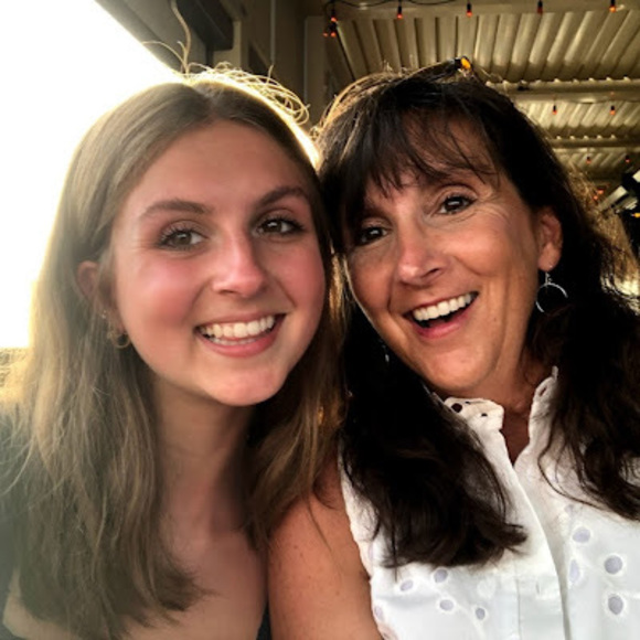 Kaitlyn Kothe - Poshmark Profile Picture of Kaitlyn Kothe (@kaitlynk02) on Poshmark