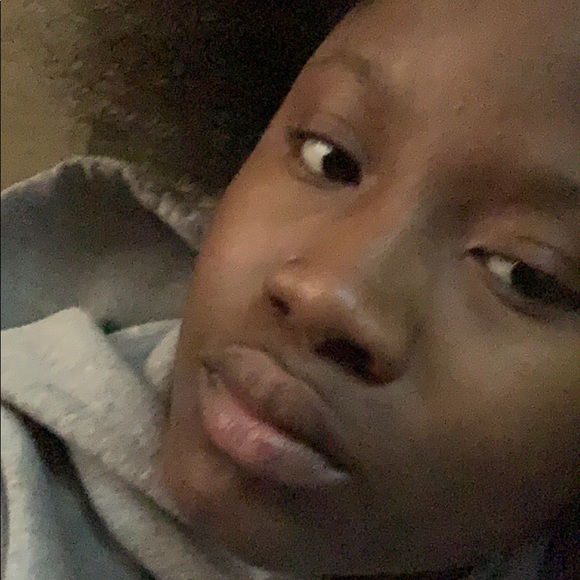 Profile Picture of Sharonda Suttle (@sharondasuttle7) on Poshmark