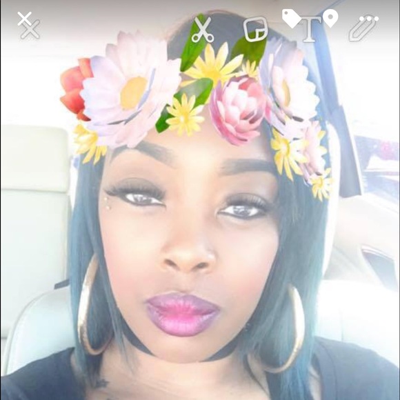 Profile Picture of Erica Nesbit (@jaking07) on Poshmark