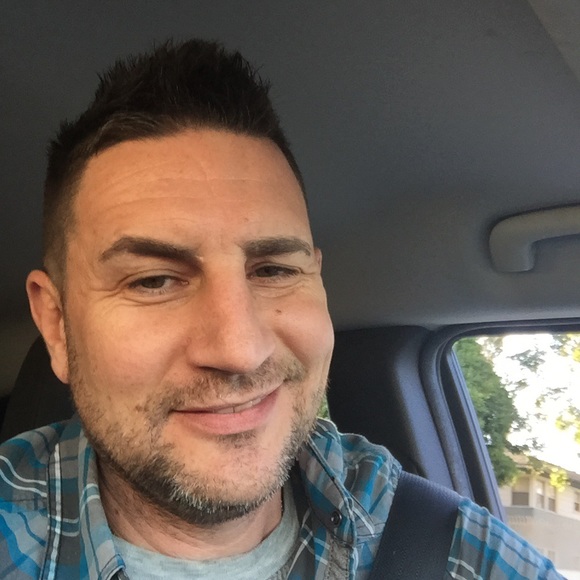 Profile Picture of Gary Devore (@kcustom) on Poshmark