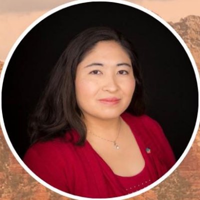 Profile Picture of Suzanne Hug (@HugMesaAZ) on Twitter