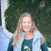 Profile Picture of Beth Daane (@Bethalow) on Youtube