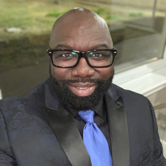 Profile Picture of Myron Davis (@marchmd72) on Poshmark