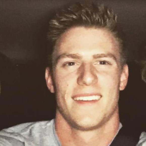 Profile Picture of Adam Grove (@adam_grove) on Poshmark