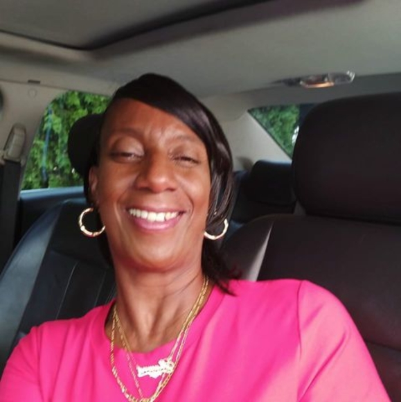 Profile Picture of Shawne Lancaster (@shawne_l) on Poshmark