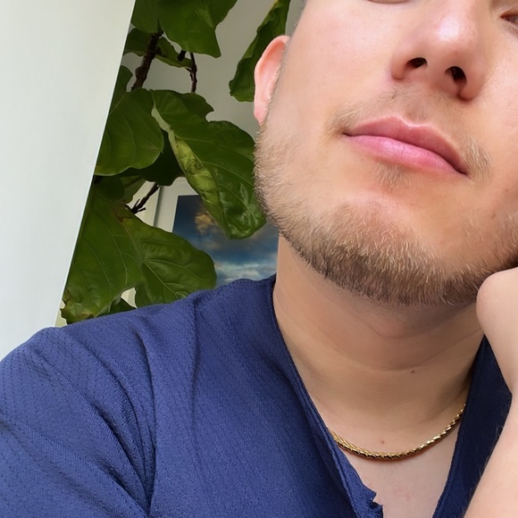 Profile Picture of Daniel Pompa (@danielpompa705) on Poshmark